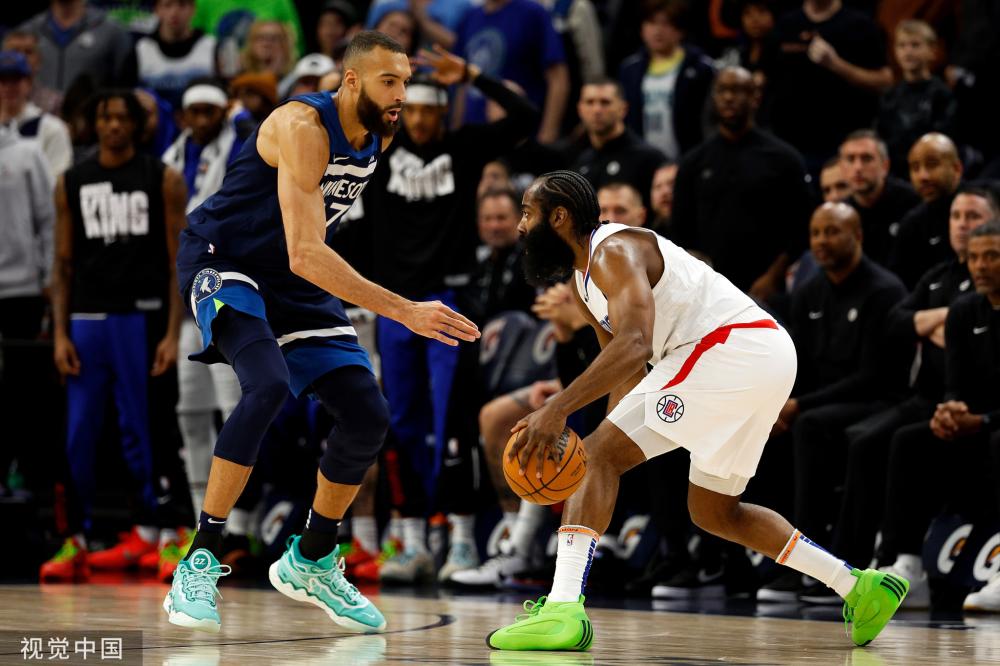 对贡萨洛的 对贡萨洛的